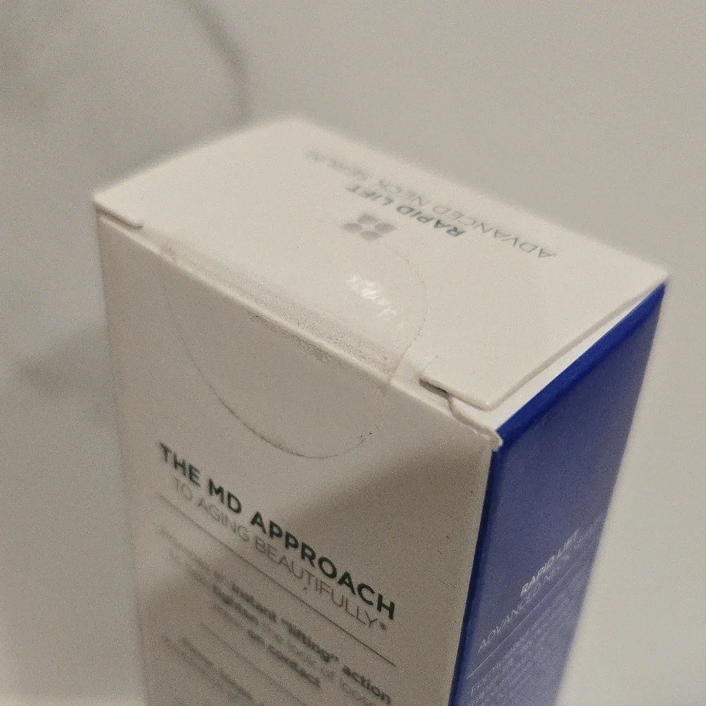 Beverly Hills MD Rapid Lift Advanced Neck Serum - White - Picture 2 of 8